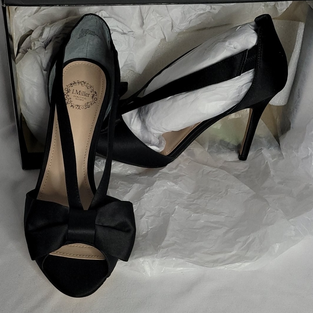 I. Miller Women's Black Satin Bow 4" High Heel Shoes